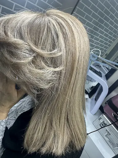 Ayşegül Kuaför ve Güzellik Merkezi 2