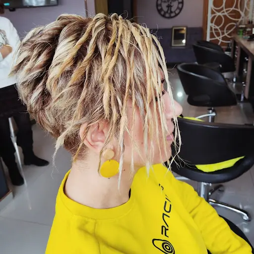Saloon Mercan Bayan Kuaförü
