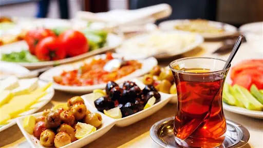 Ayşe Teyzenin yeri