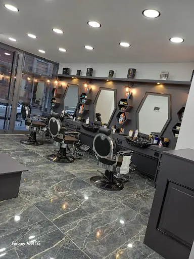 Batuhan yamaç erkek kuaförü 3