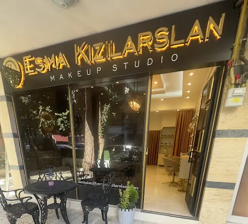 Esma KIZILARSLAN Makeup Studio