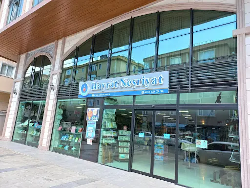 Hayrat Neşriyat – Diğer (Güzellik), İstanbul (4. fotoğraf)