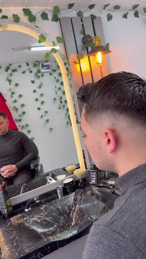 İslam Gereken Hair Studio 3