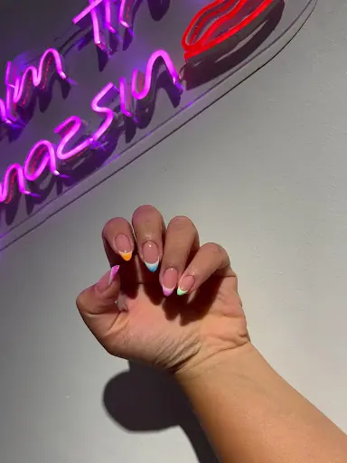 Berfin Çalışkan Beauty Saloon – Tırnak / Nail Studio, İstanbul (4. fotoğraf)