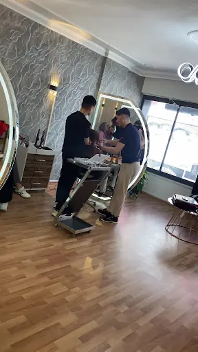 Aura Coiffeur 3