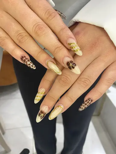 GÜLAY'S NAİL LOUNGE – Tırnak / Nail Studio, İstanbul