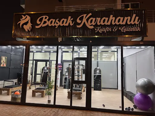 Başak Karahanlı Kuaför ve Güzellik 4