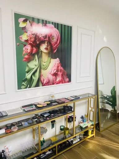 Ankara Güzellik ve Makeup Studio | Türban Gelin Makyajı - Kalıcı Makyaj, Cilt Bakımı ve Dudak Renklendirme 4