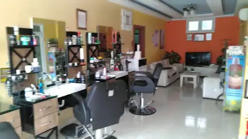 SVEDİAS Bay Bayan Kuaför Salonu Lazer Epilasyon Merkezi
