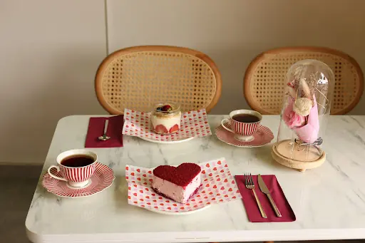 GIRLAKS COFFEE & PATİSSERIE