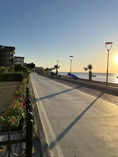 Çiftlikköy Sahili Yürüyüş Yolu 4