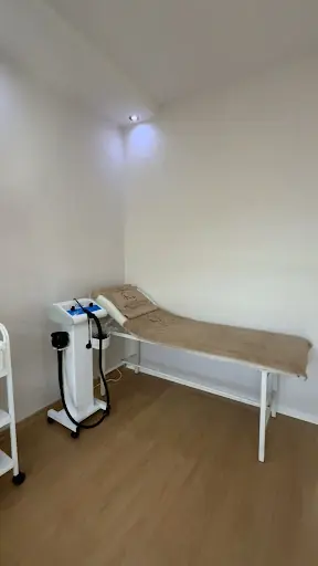 Neslihan & Güner Beauty Studio – Tırnak / Nail Studio, İstanbul