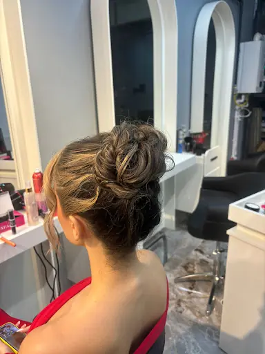 ERDİNÇ KINIK HAİRDRESSER