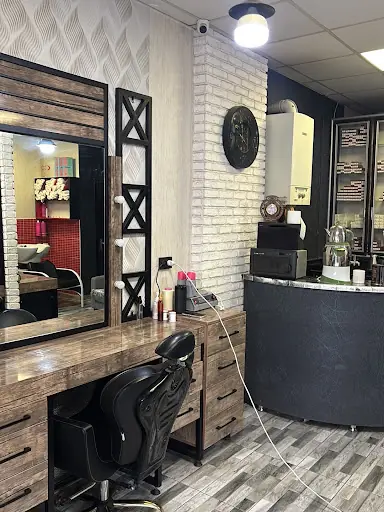 Salon Seçkin Bayan Kuaförü 2