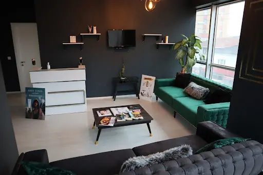 Afram Güzellik Merkezi – Tırnak / Nail Studio, İstanbul (2. fotoğraf)