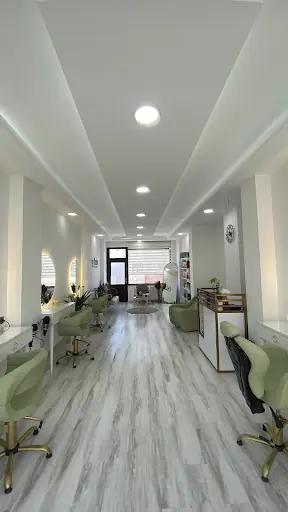 ESRA BARLAS HAIR SALON 2