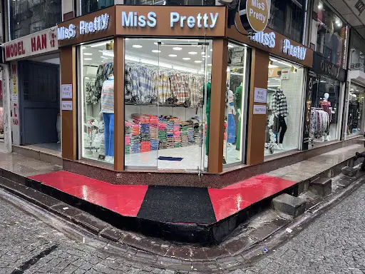 Model Han – Diğer (Güzellik), İstanbul