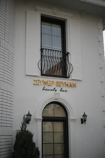 Zeynep Seyhan - Beauty Bar