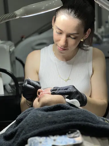 Nazlı Demirkiran Güzelik Merkezi ve Kuaför Salonu 3