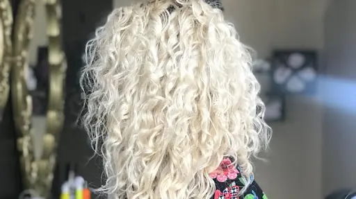 Özlem Narinç Güzellik Salonu