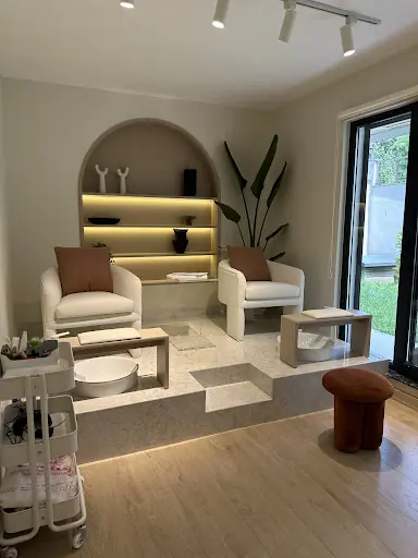 Elie Beauty Studio 4