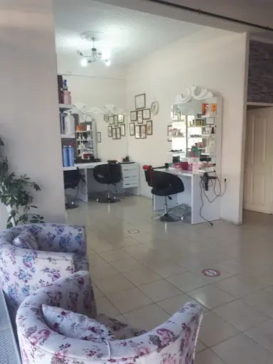 Yasemen Bayan Kuafor ve Ağda salonu 4