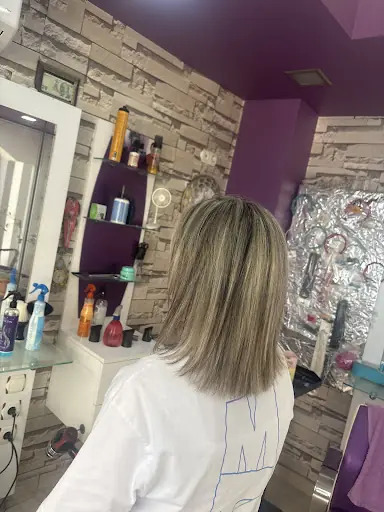 Nihal Bayan Kuaförü & Nails By İlayda 2
