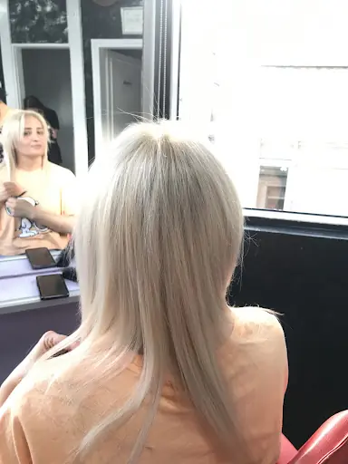 Vivien Bayan Kuaförü 2