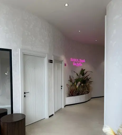 NZL Beauty – Tırnak / Nail Studio, İstanbul (4. fotoğraf)