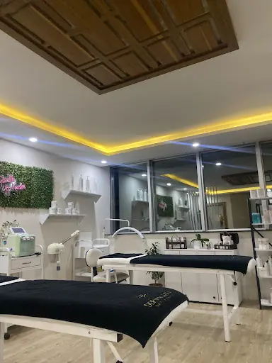 Dermaglow Güzellik Merkezi