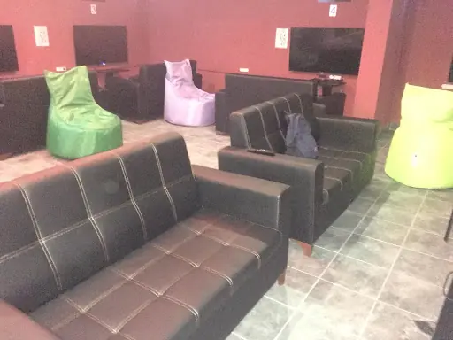 Şenol PlayStation Cafe – Diğer (Güzellik), İstanbul