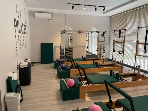 Intense Studio Pilates 4