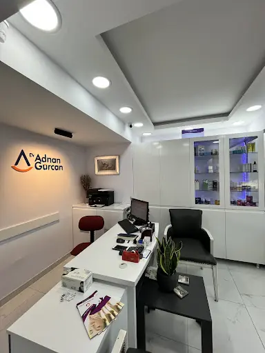 Dr.Adnan Gürcan - Medikal Estetik Kliniği 2