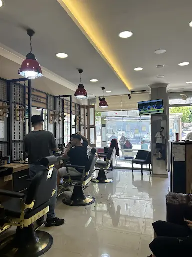 SALON ÖZGÜR'CE 4