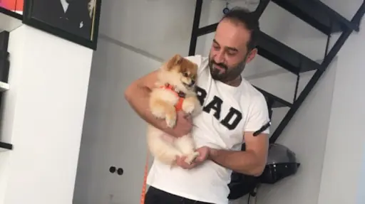siyah ve beyaz bayan kuaförü