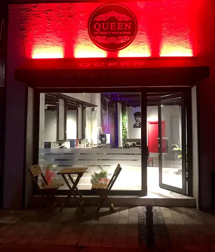 Queen hair makeup studio 4