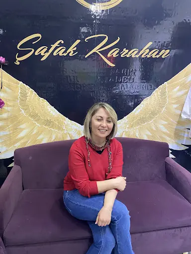 Şafak Karahan Akademi Güzellik Salonu 4