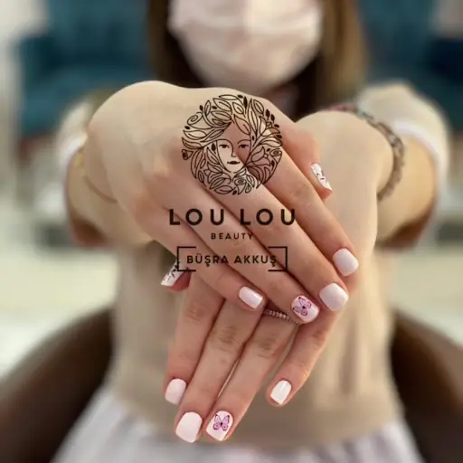 Lou Lou Beauty / Büşra Akkuş – Tırnak / Nail Studio, İstanbul (3. fotoğraf)