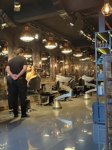 Kadir Alkan Hair Artist Erkek Kuaförü Etiler Villa İstanbul