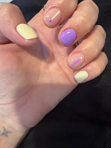 Ella Güzellik Erenköy – Tırnak / Nail Studio, İstanbul (2. fotoğraf)
