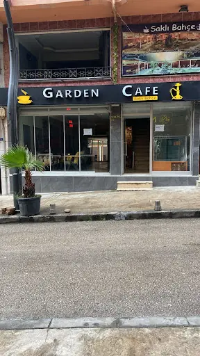 Garden & Nargile Cafe