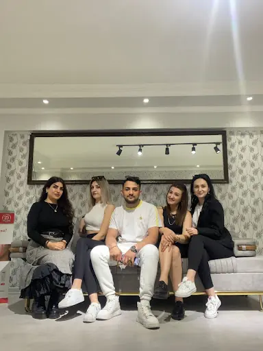 Novaya Güzellik Salonu 3