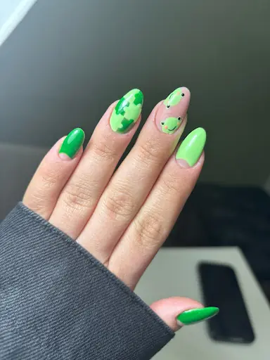 Alev Güzel Nail Studıo 4