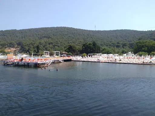 Ada Beach Club 3