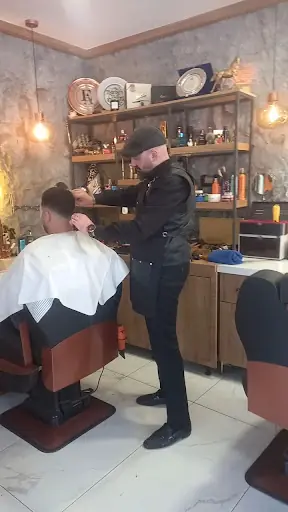 Enes Abik Barber's Clup 3