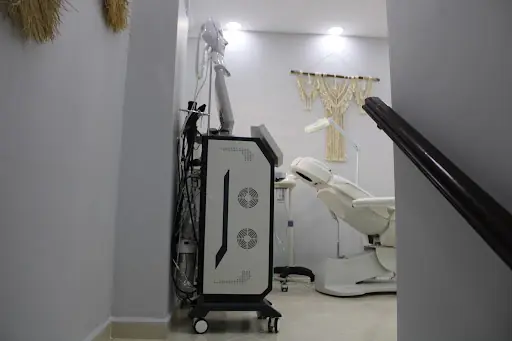 EMOSS GÜZELLİK SALONU 3
