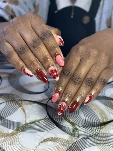 HATİCE NAİL STUDİO ŞİRİNEVLER | protez tırnak – Tırnak / Nail Studio, İstanbul (4. fotoğraf)