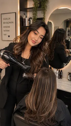 Selenay Aslaner Hair Makeup Studio 4