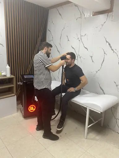 Enes Vural By Kuaför & Güzellik Merkezi 3