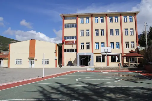 DPÜ Şaphane Meslek Yüksekokulu 2